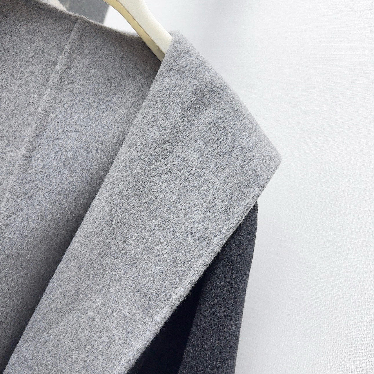 MAX MARA 25S HOODED MID-LENGTH COAT 161
