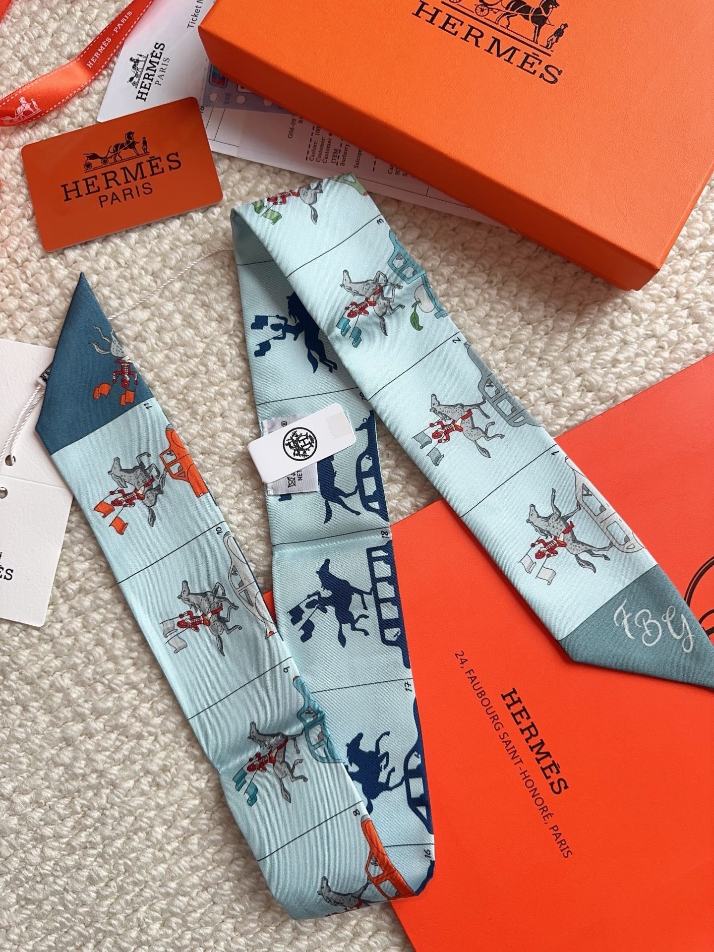 HERMES 26S SCARF 86 IN SILK 309601