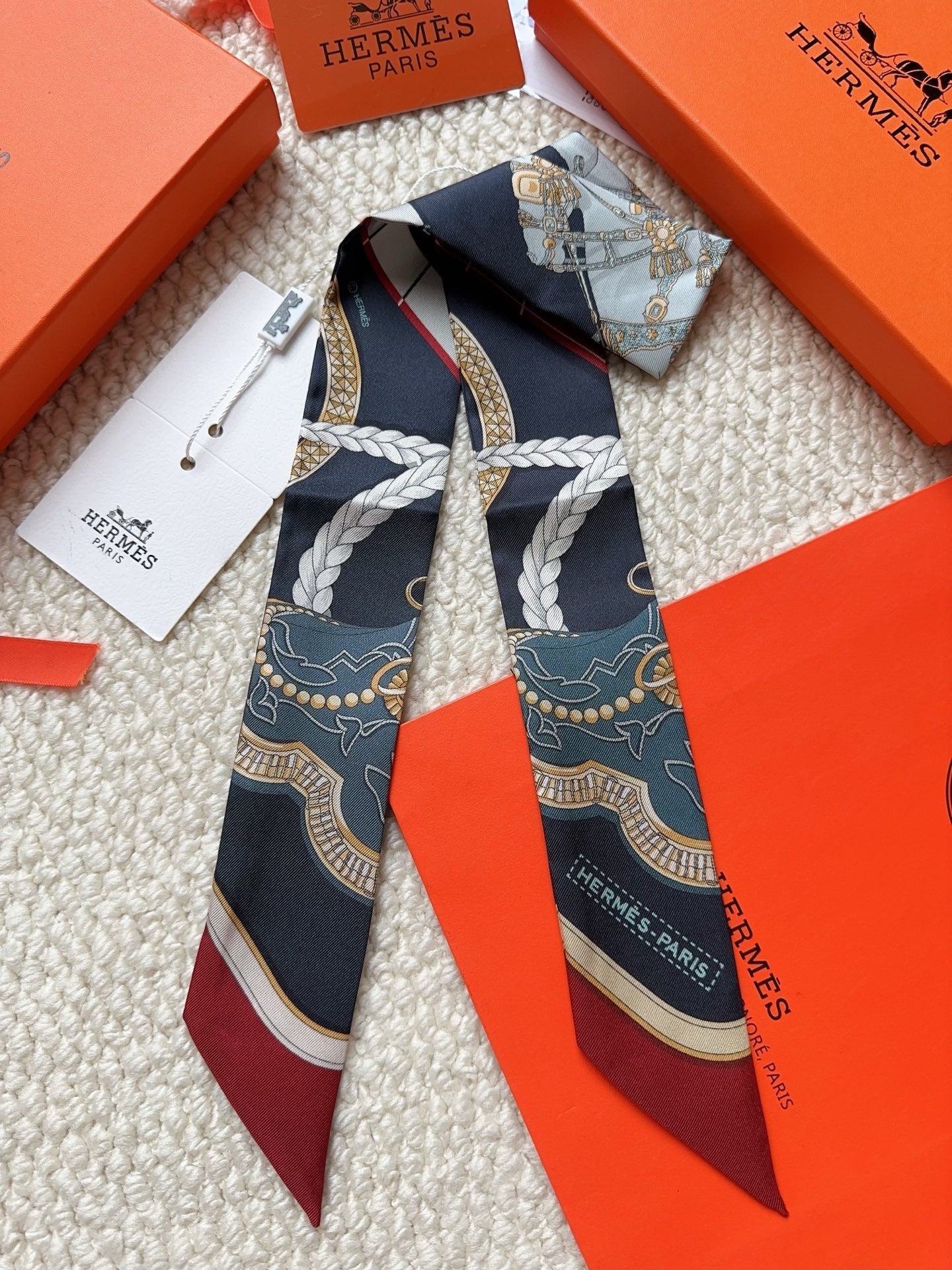 HERMES 26S SCARF 86 IN SILK 309619