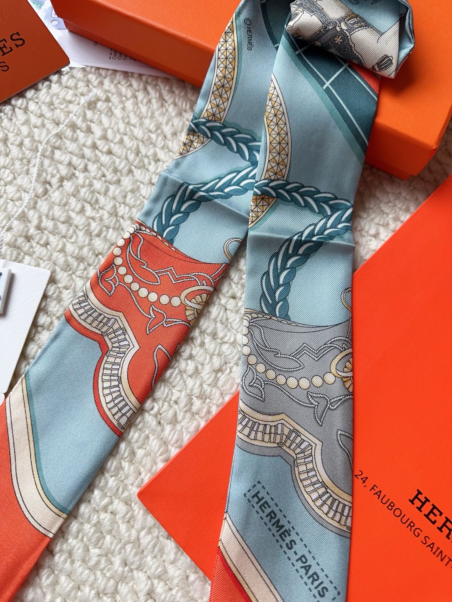 HERMES 26S SCARF 86 IN SILK 309620
