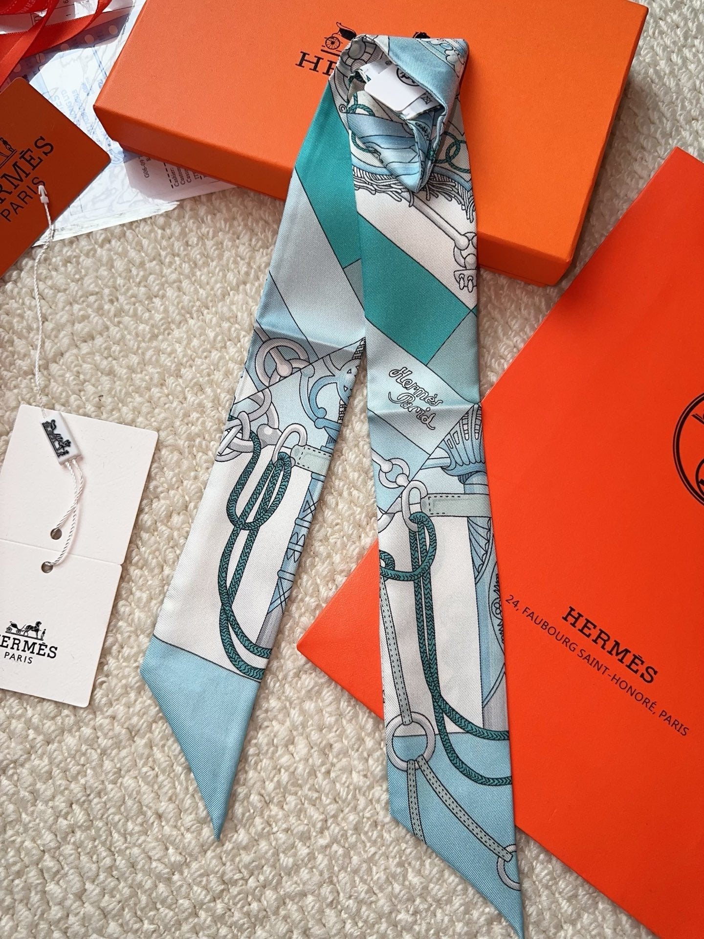 HERMES 26S SCARF 86 IN SILK 309645