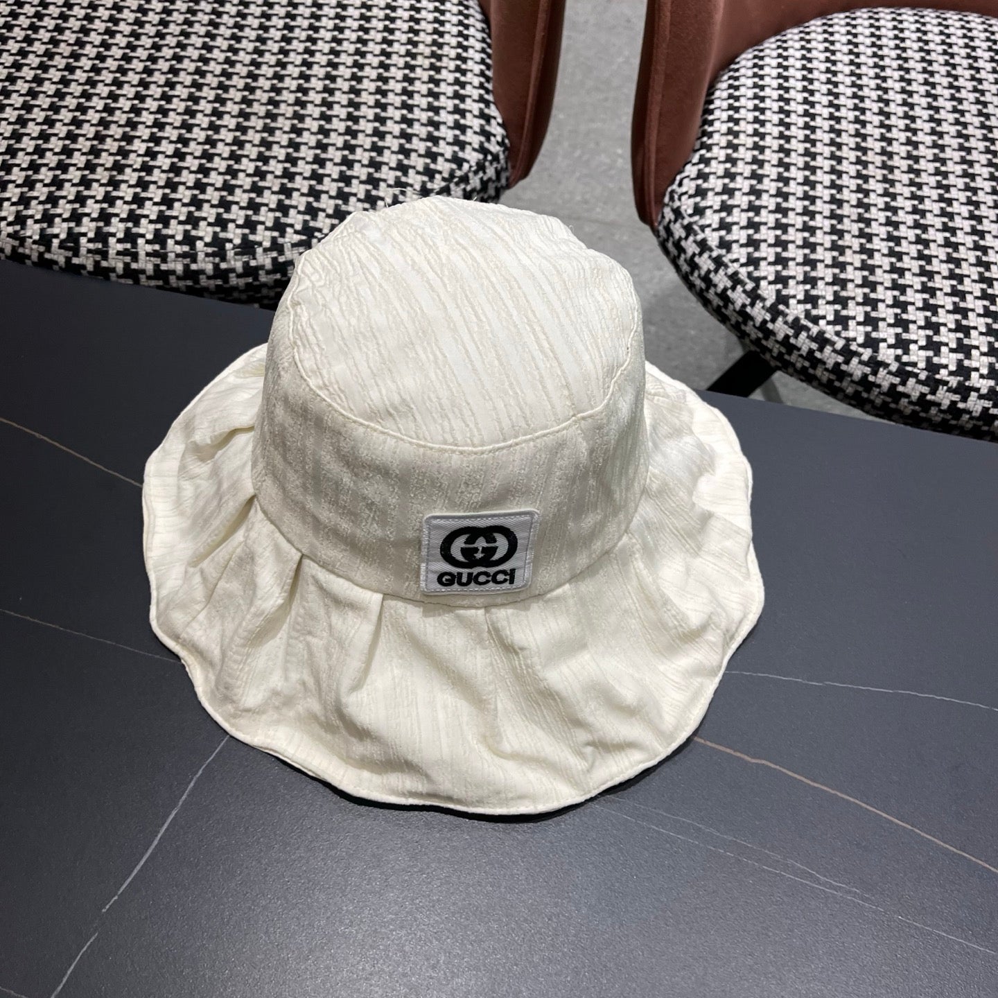 GUCCI 26S BUCKET HAT STYLE 229