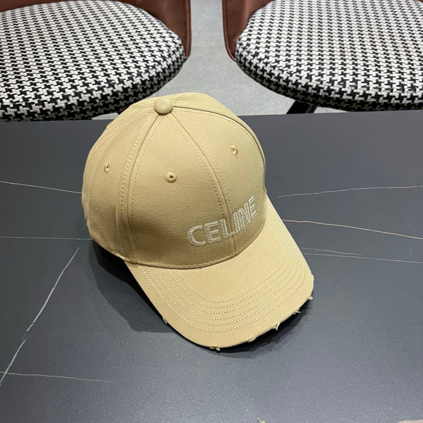 CELINE 26S BASEBALL CAP STYLE 67