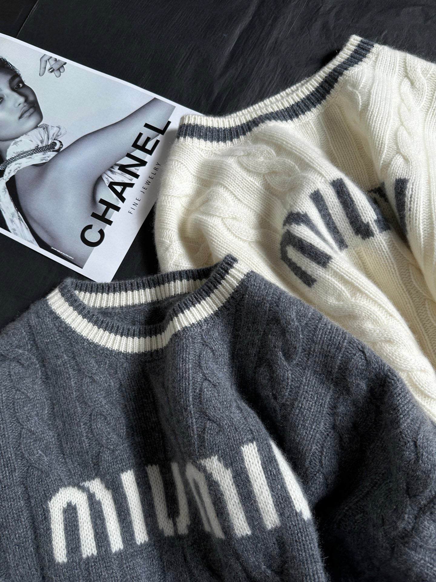 MIUMIU KNIT SWEATER STYLE 237