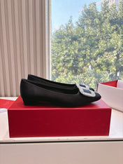 BELLE VIVIER BALLERINAS IN BLACK SILK