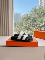CHYPRE SANDAL IN WHITE MIX BLACK CALFSKIN