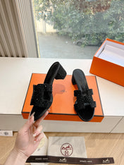 0ASIS SANDAL IN BLACK SUEDE WITH CRYSTALS
