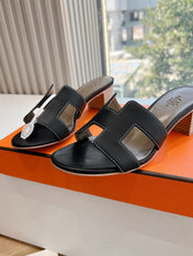 0ASIS SANDAL IN BLACK CALFSKIN
