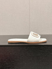 VLOGO CUT-OUT WHITE CALFSKIN SLIDE SANDAL