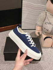 LACE-UP SNEAKERS IN NAVY BLUE CANVAS