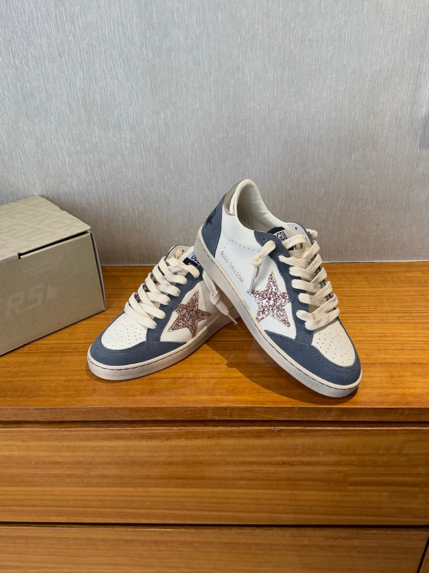 BALL STAR SNEAKERS GLITTER STAR IN BRIGHT GRAY SUEDE AND WHITE CALFSKIN