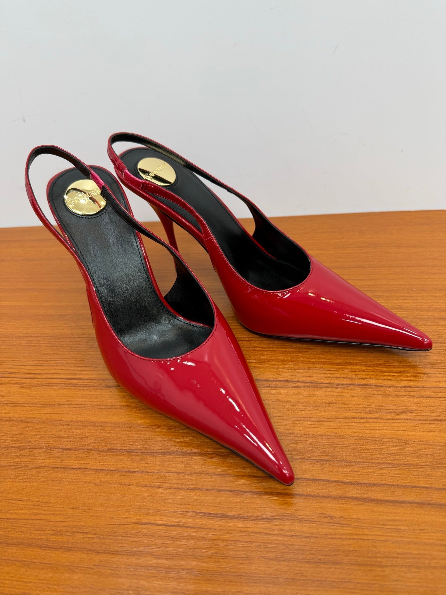 YSL 26S HEELED SLINGBACKS 100 MM IN RED GLOSSY CALFSKIN