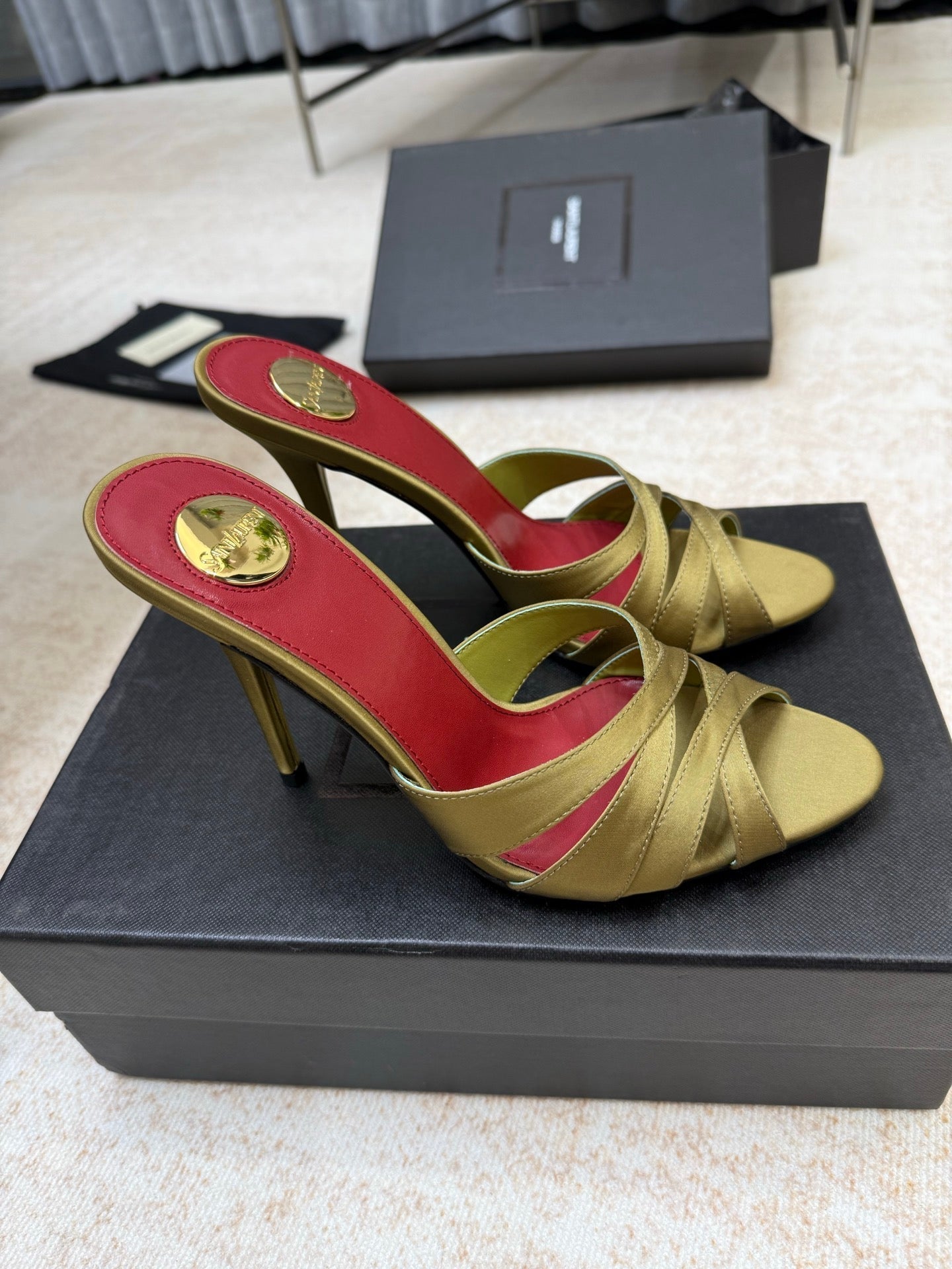 YSL 26S HEELED SANDALS 105 MM IN OLIVE GREEN SATIN