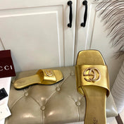 GUCCI 26S SLIDES IN GOLD CALFSKIN