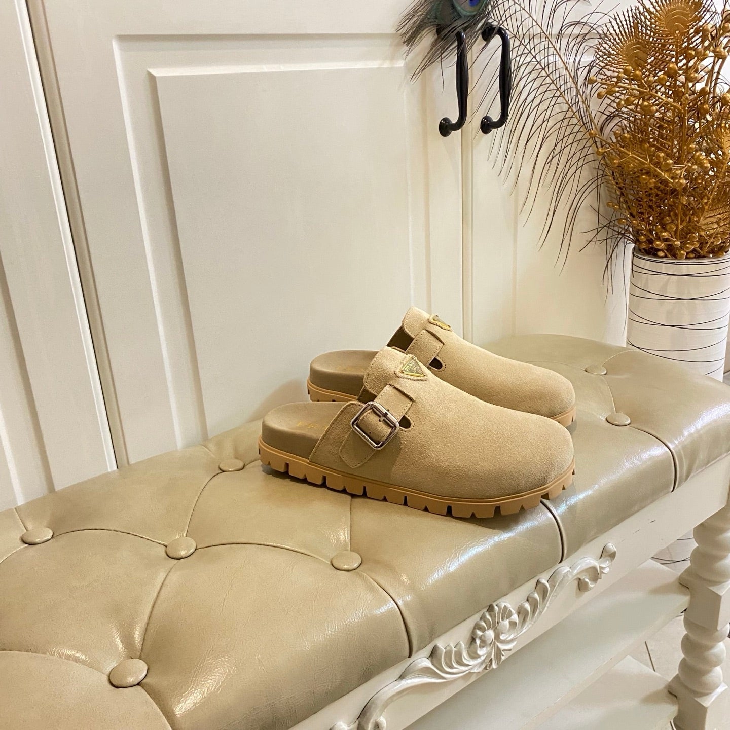 PRADA 26S BUCKLE CLOG SANDALS CHUNKY SOLE IN BEIGE SUEDE