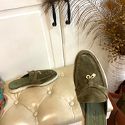 LP 26S LOCK CHARM MULES IN DARK OLIVE GREEN SUEDE GOLD HARDWARE