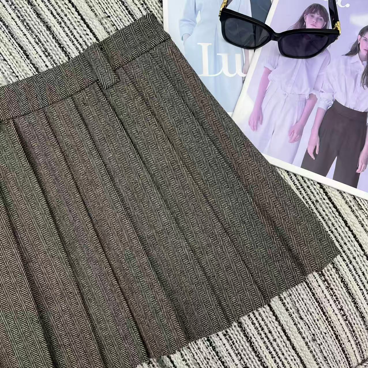 MIUMIU SKIRT STYLE 575