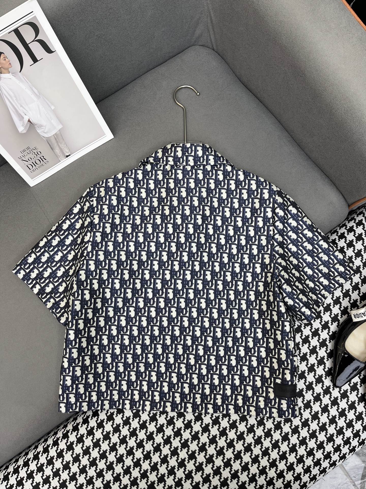 DIOR SHORT-SLEEVE TOP 228589