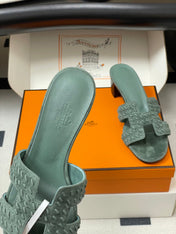 HM 25S ORAN HIGH‑HEEL SANDAL IN MUTED MINT GREEN SUEDE AND LAMBSKIN