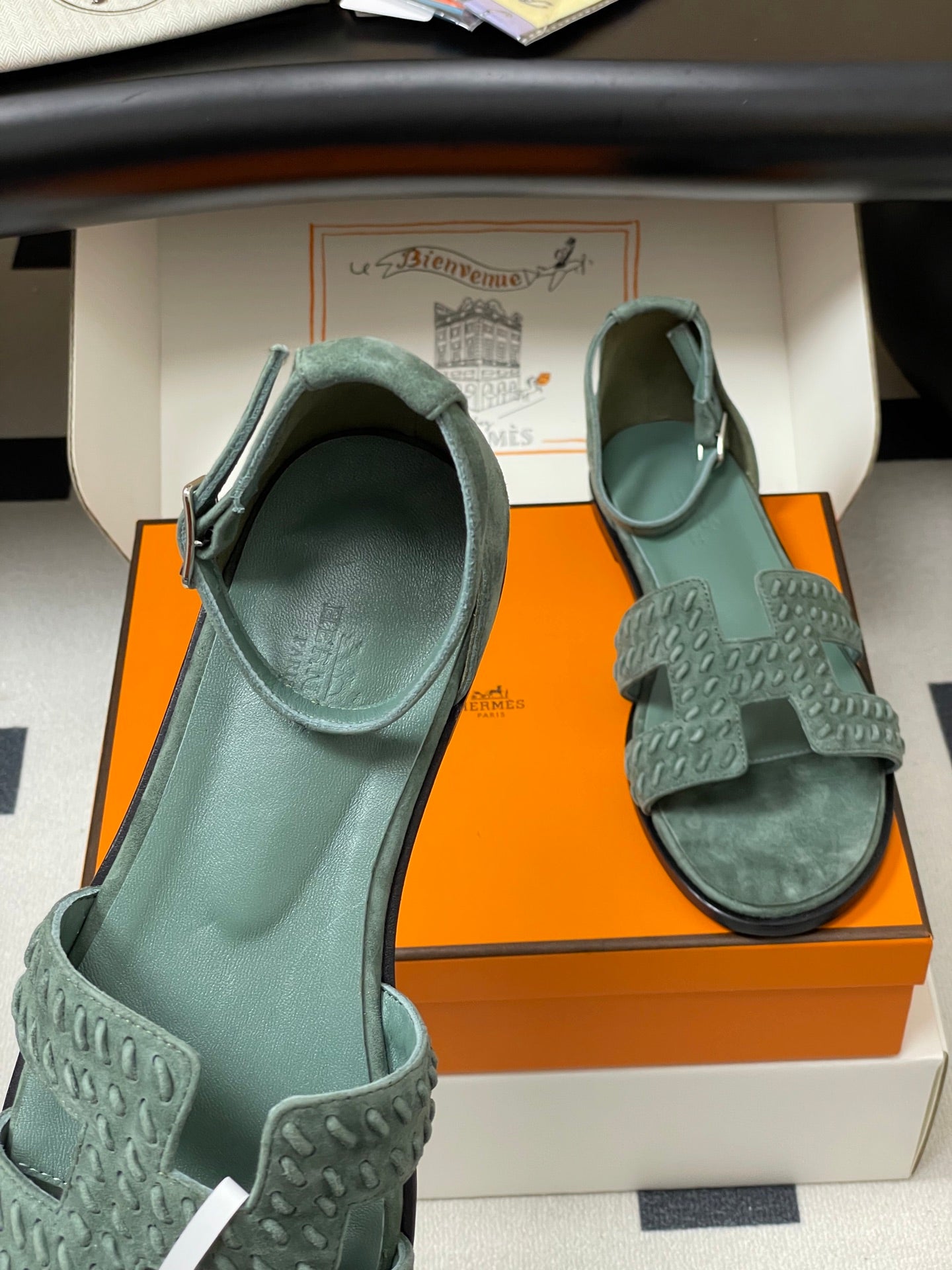 HM 25S SANTORINI SANDAL IN MUTED MINT GREEN SUEDE AND LAMBSKIN