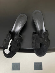 HM 25S ORAN HIGH‑HEEL SANDAL 50 MM IN BLACK LAMBSKIN WITH STONE DETAILS