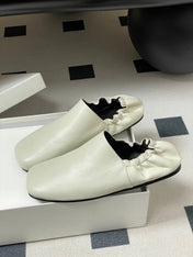 CELINE 26S ELASTIC-BACK FLAT SHOES IN WHITE LAMBSKIN