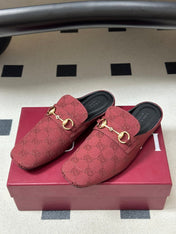 GUCCI 26S HORSEBIT LOAFER MULES IN RED CANVAS