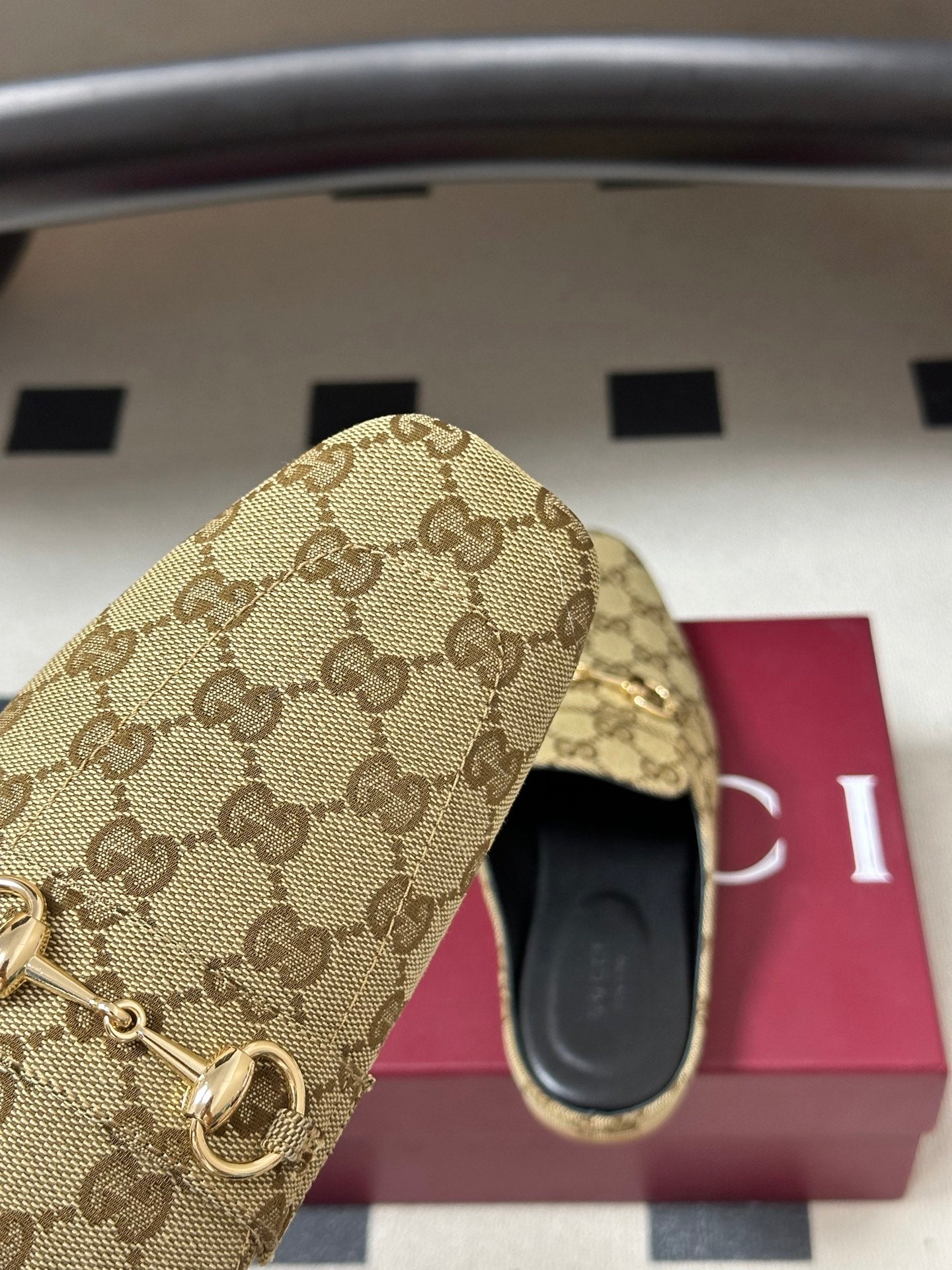 GUCCI 26S HORSEBIT LOAFER MULES IN BEIGE CANVAS