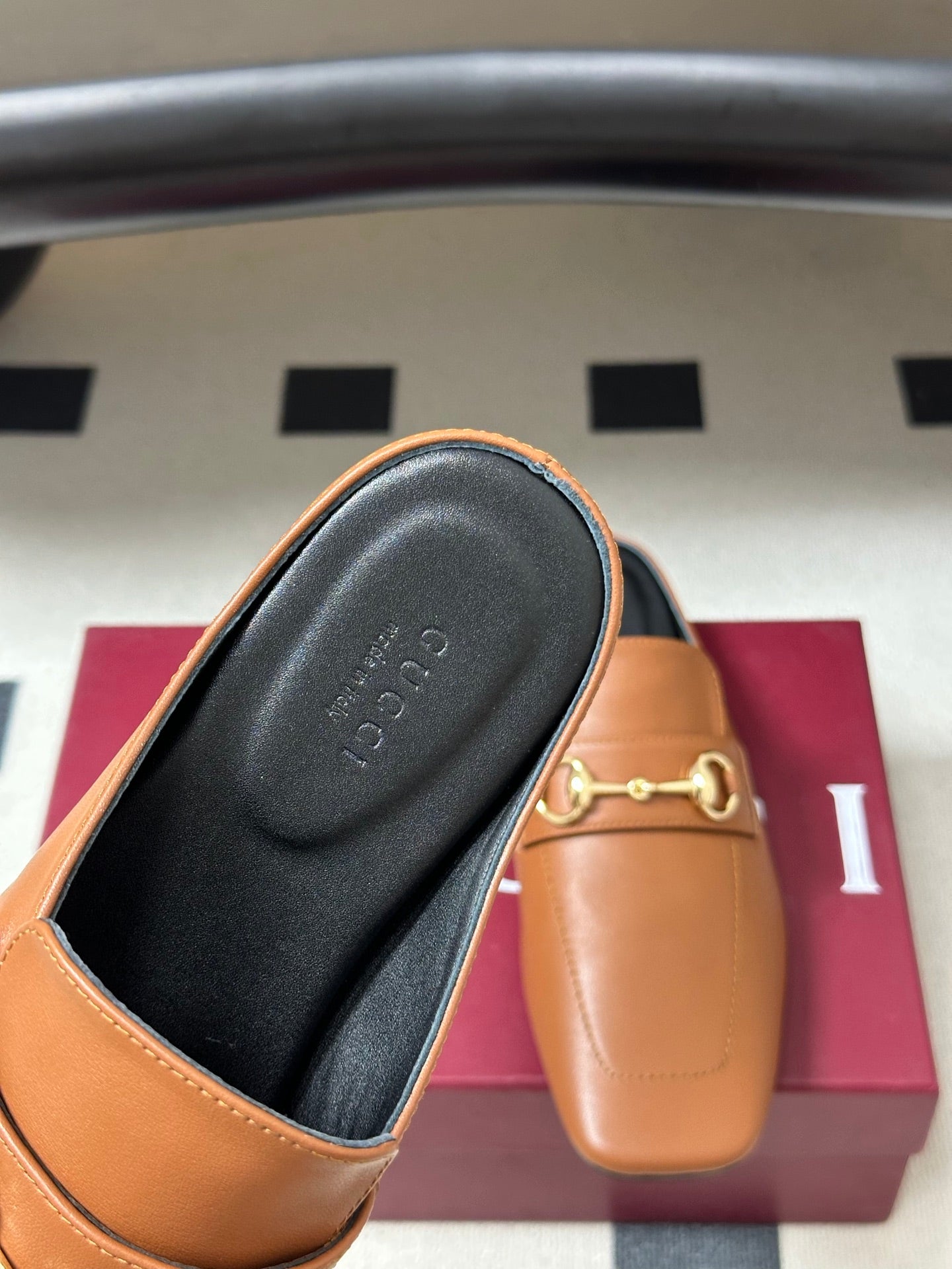 GUCCI 26S HORSEBIT LOAFER MULES IN LIGHT BROWN CALFSKIN