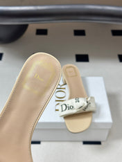 DIOR 26S J'ADIOR HEELED SLIDE 35MM IN BEIGE AND WHITE EMBROIDERED COTTON