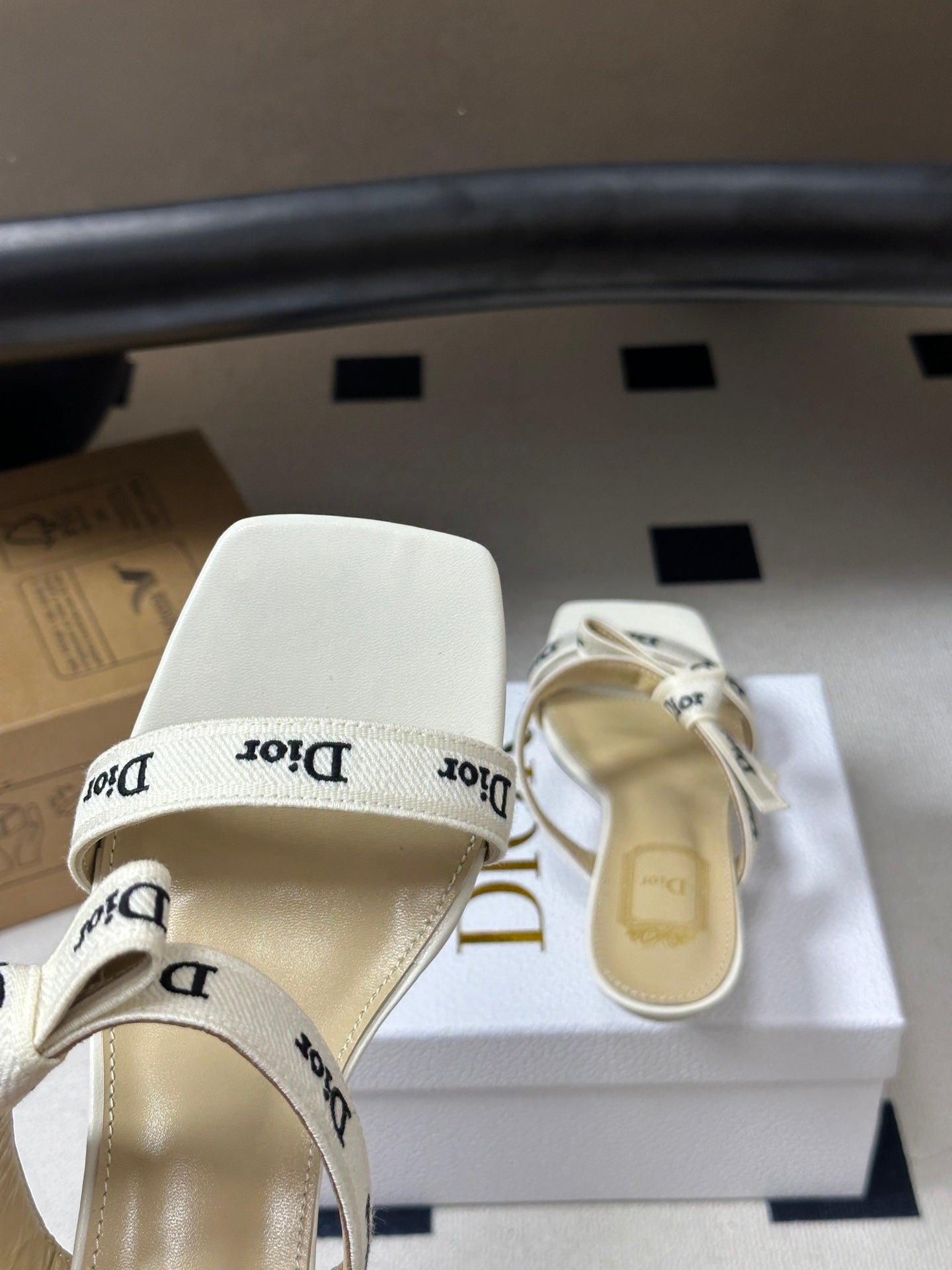 DIOR 26S J'ADIOR MULE SANDALS 35MM IN IVORY WHITE CALFSKIN WITH LOGO RIBBON