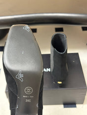 CHANEL 26S ANKLE BOOTS 60 MM IN BLACK SUEDE AND PATENT