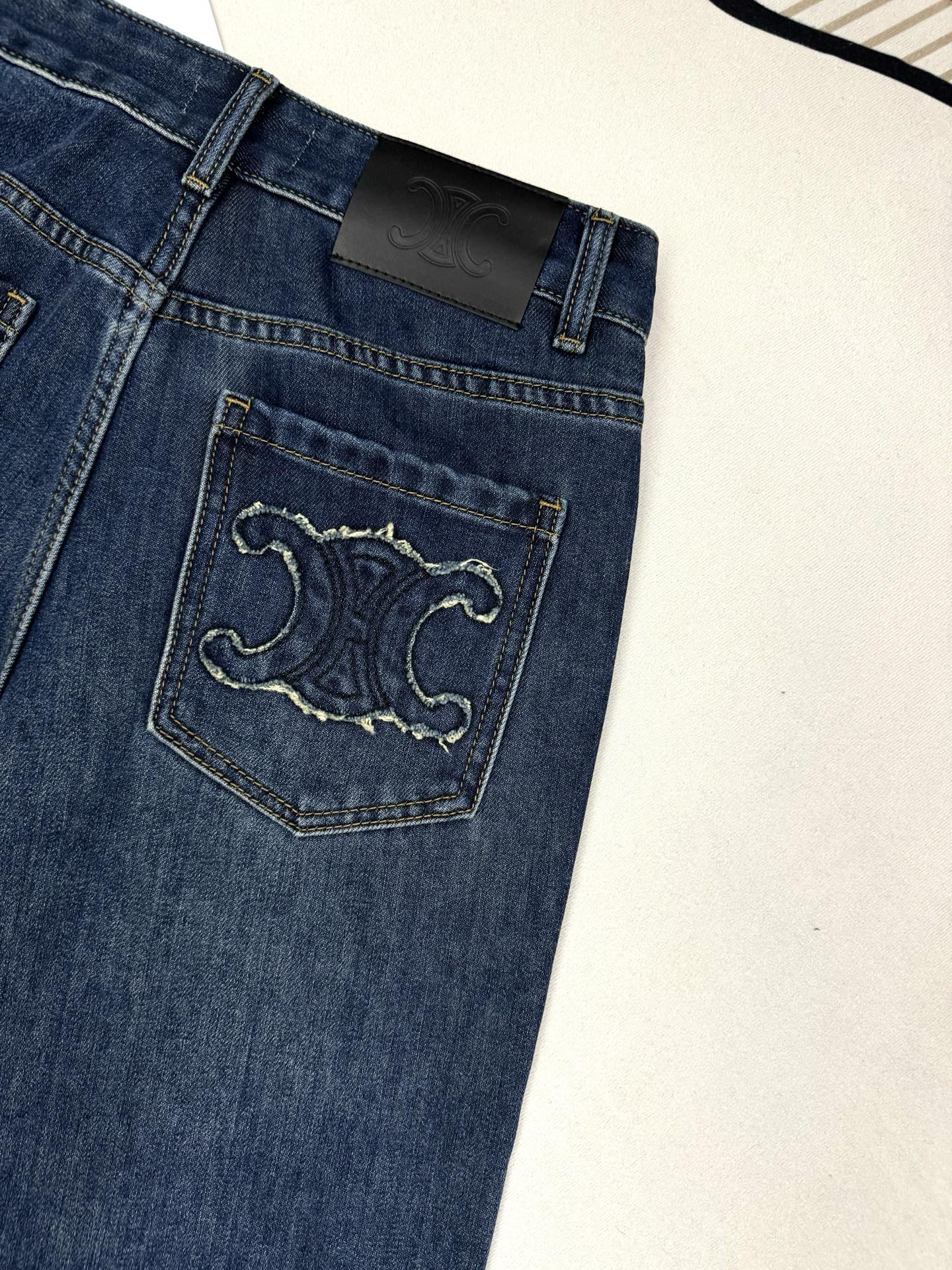 CELINE 25S JEANS 0127