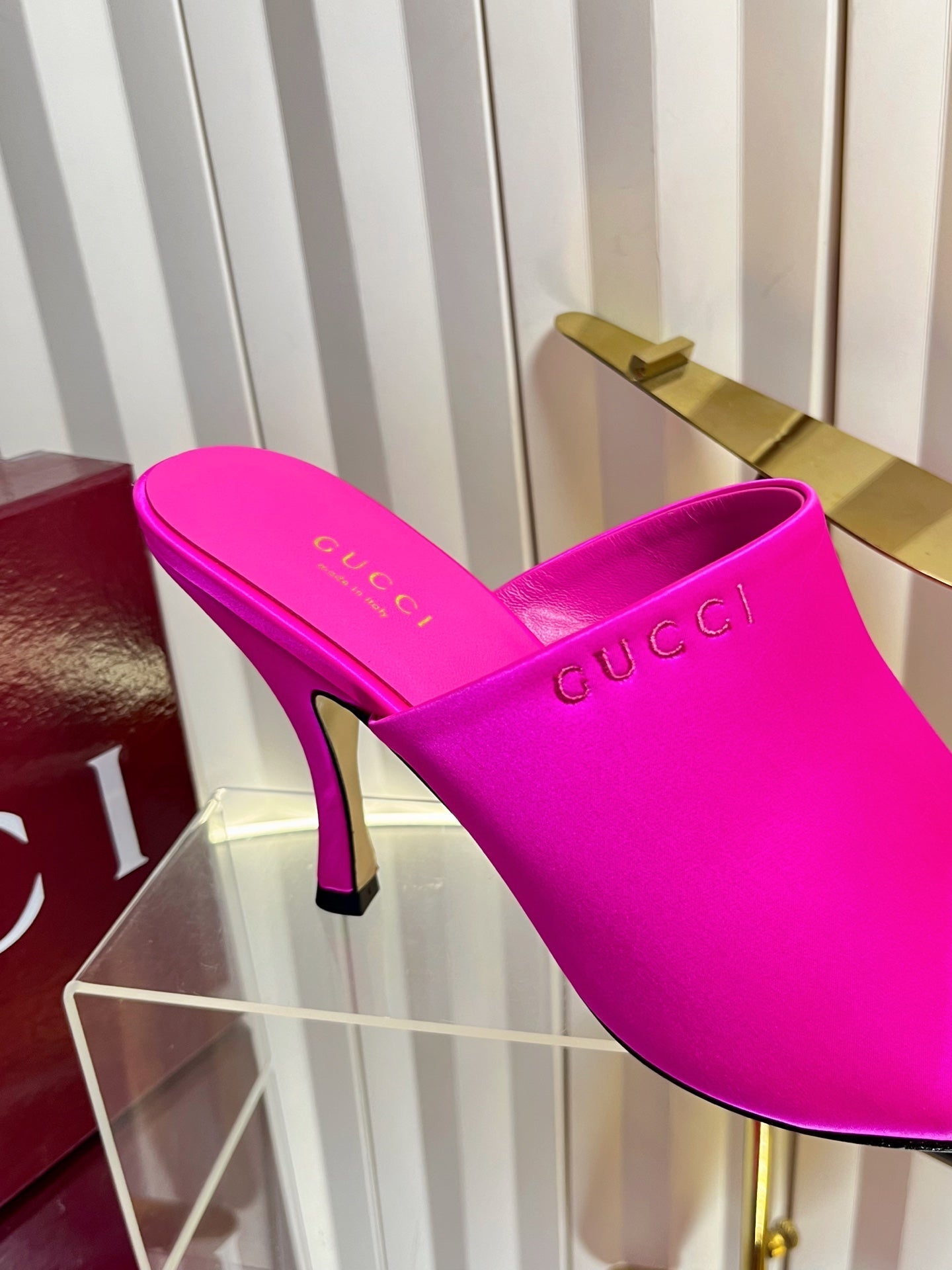 GUCCI 26S HIGH-HEELED SANDALS 100 MM IN DARK PINK SATIN