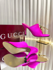 GUCCI 26S HIGH-HEELED SANDALS 100 MM IN DARK PINK SATIN
