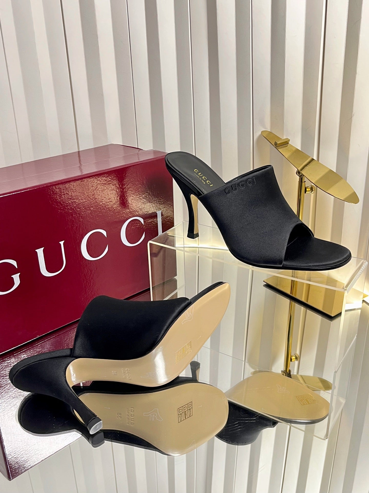GUCCI 26S HIGH-HEELED SANDALS 100 MM IN BLACK SATIN