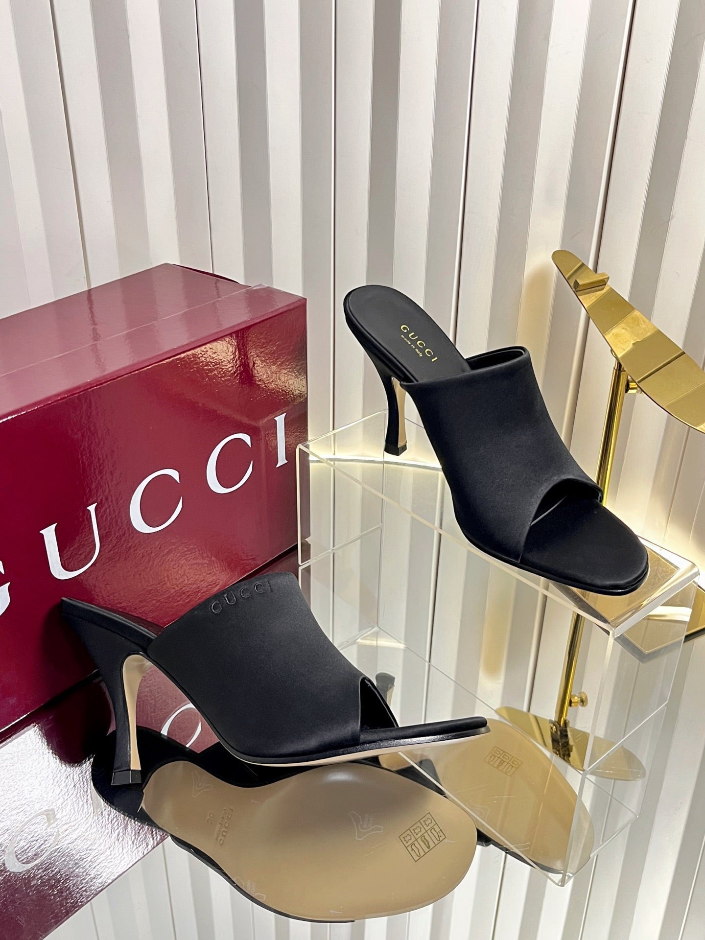 GUCCI 26S HIGH-HEELED SANDALS 100 MM IN BLACK SATIN