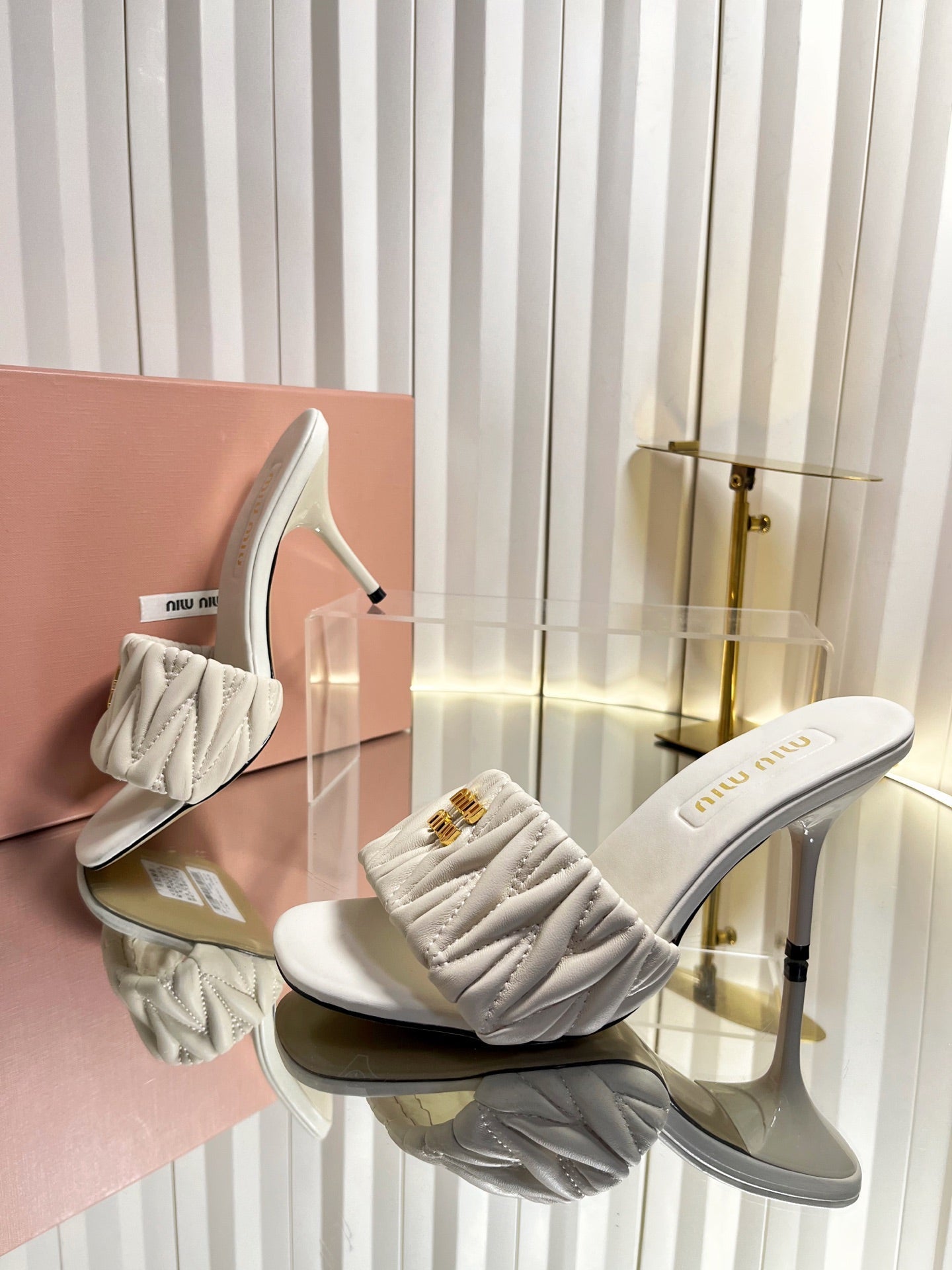 MIUMIU 26S HIGH-HEEL MULE SANDALS 85MM IN LIGHT BEIGE CALFSKIN GOLD HARDWARE