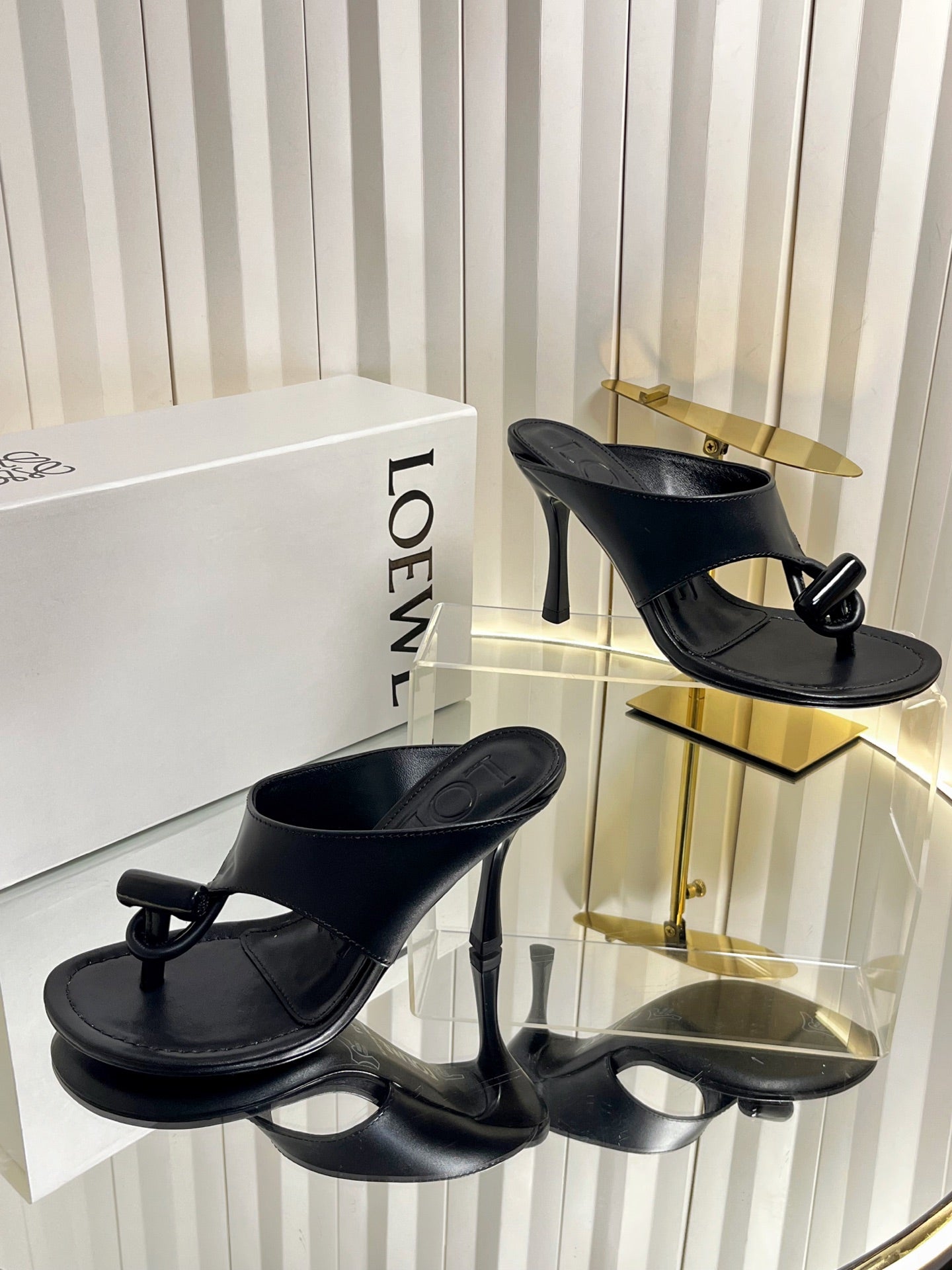 LOEWE 26S HEELED THONG SANDALS 90 MM IN BLACK CALFSKIN