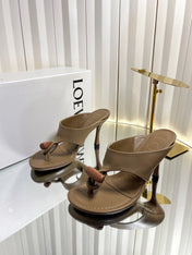 LOEWE 26S HEELED THONG SANDALS 90 MM IN CAMEL BROWN CALFSKIN