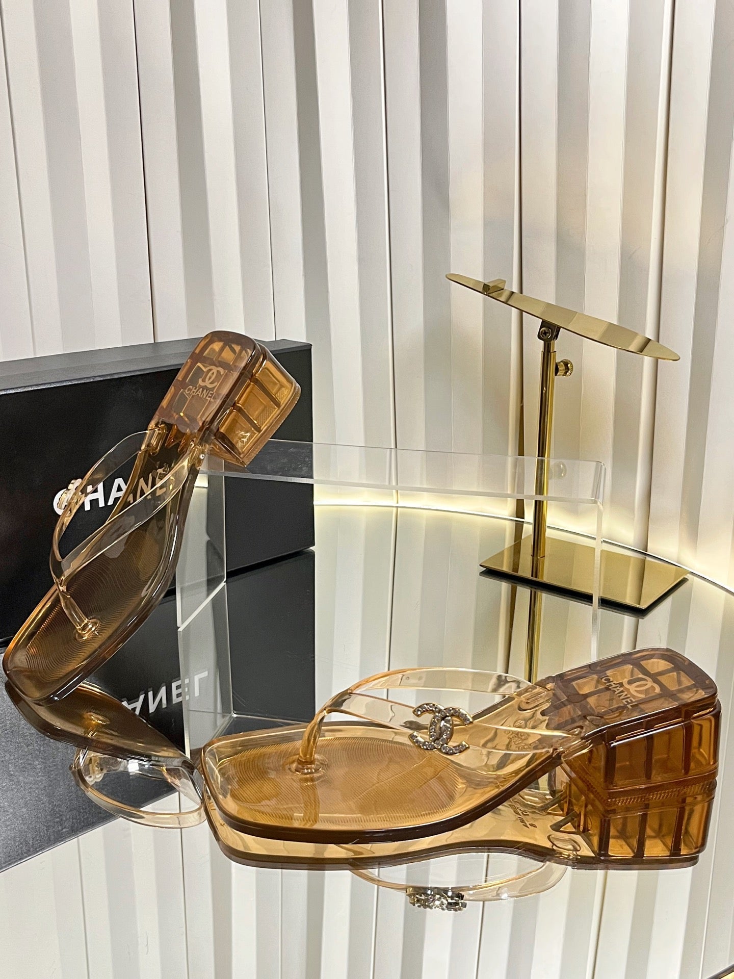 CHANEL 26S TRANSPARENT THONG SANDALS IN BROWN PVC