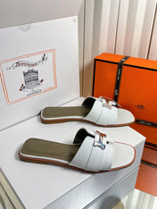 HM 26S ORAN SANDALS IN WHITE EPSOM CALFSKIN SILVER HARDWARE