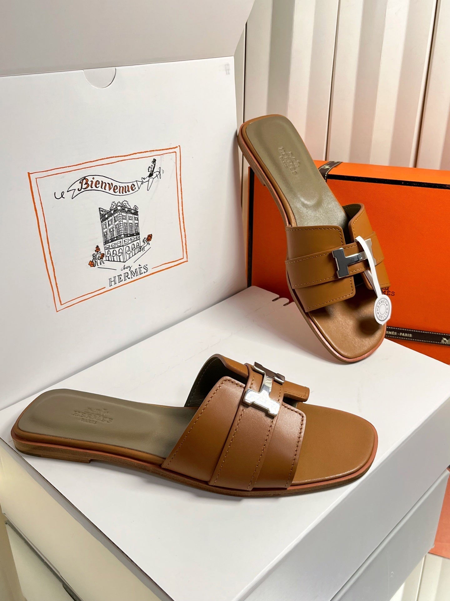 HM 26S ORAN SANDALS IN CARAMEL BROWN CALFSKIN SILVER HARDWARE