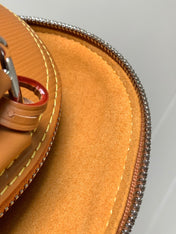 ALMA BB BAG 23 IN BRONZE BROWN GRAIN EPI COWHIDE