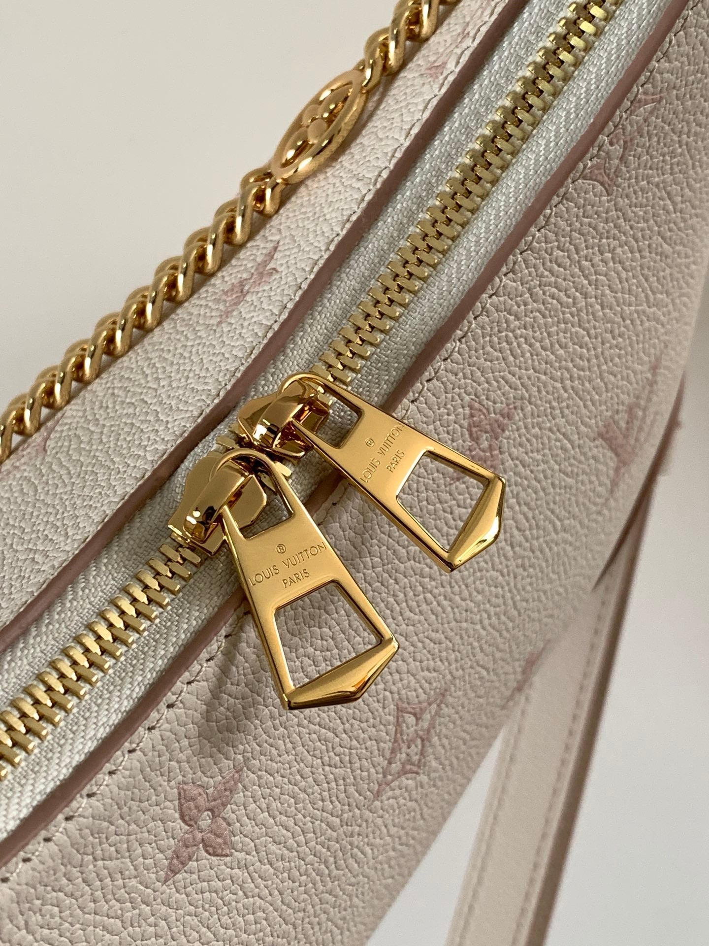 BOULOGNE 29 IN WHITE AND PINK MONOGRAM EMPREINTE CANVAS GOLD HARDWARE