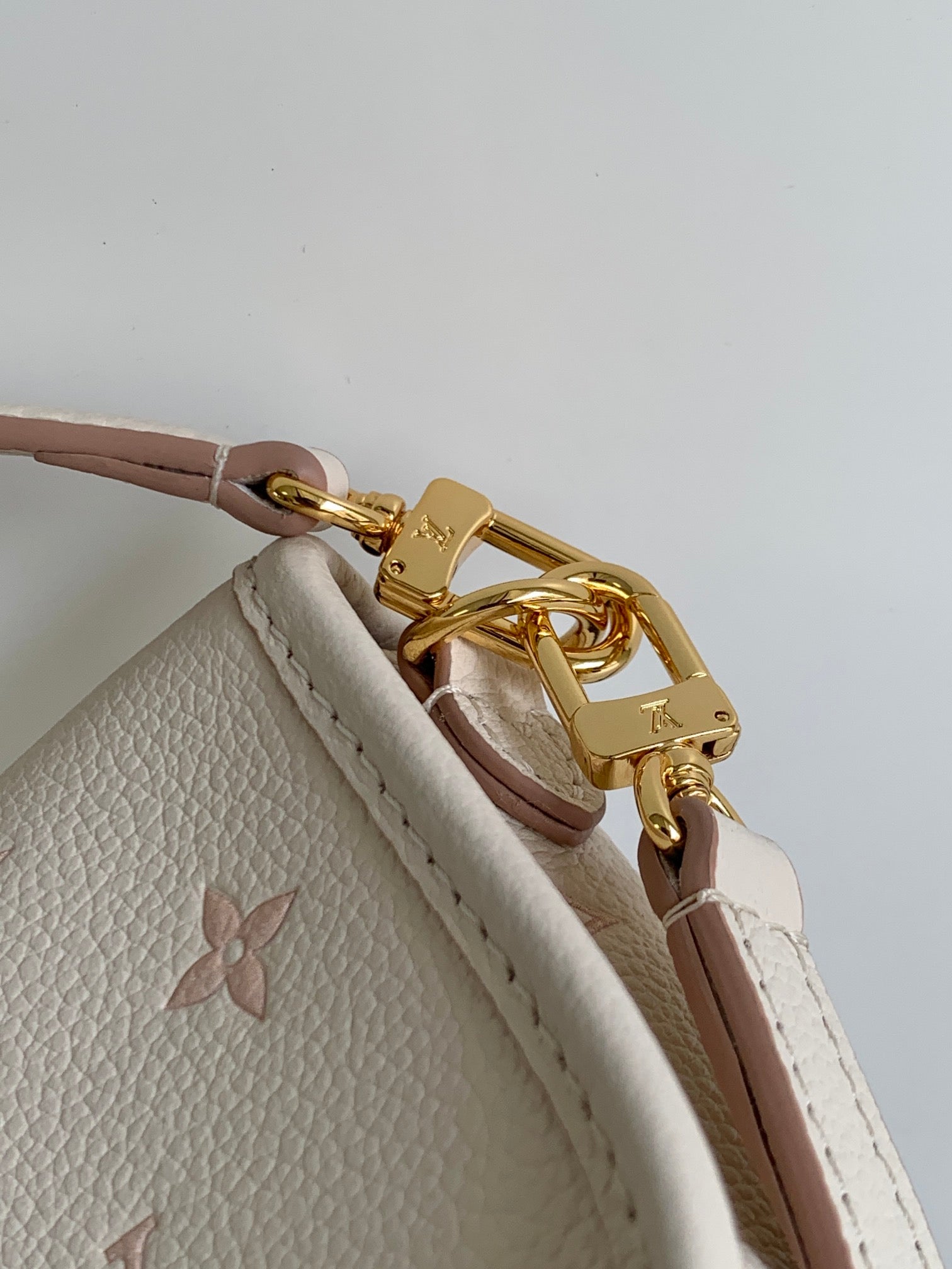 NANO DIANE 19 IN WHITE MIX PINK MONOGRAM EMPREINTE LEATHER