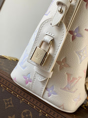 LV 25S ALL IN BB BAG 18 IN CREAM DREAM EMBOSSED TEXTURED CALFSKIN