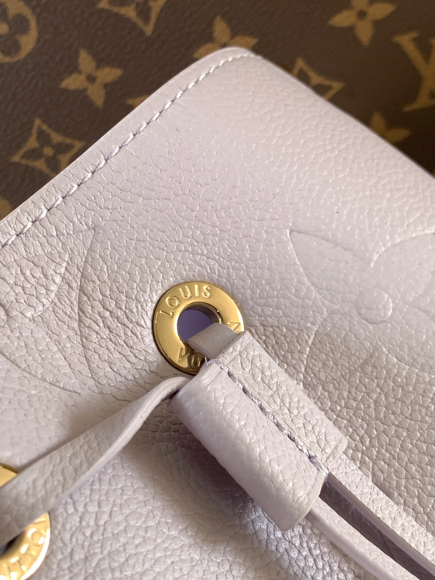 LV 25S NÉONOÉ BB 20 IN MISTY PURPLE CALFSKIN GOLD HARDWARE