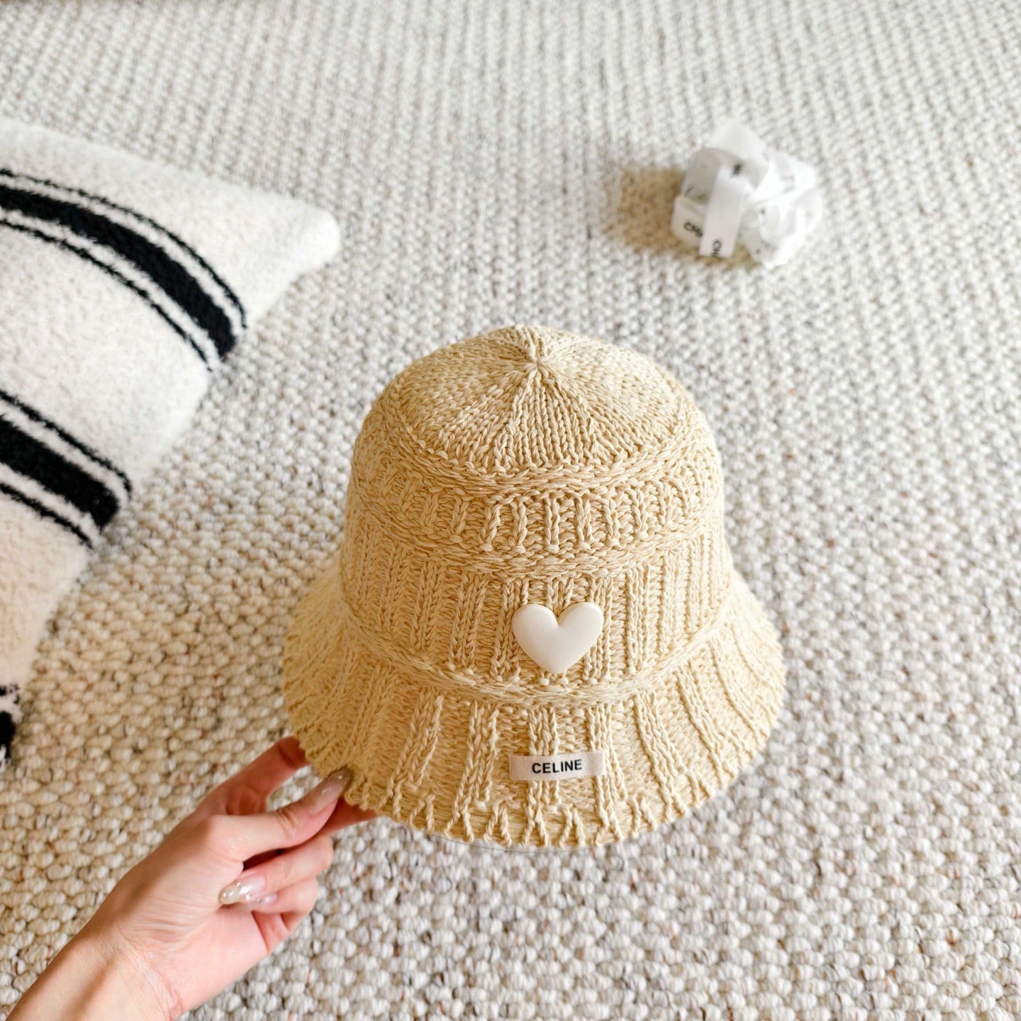 CELINE 26S BUCKET HAT STYLE 56