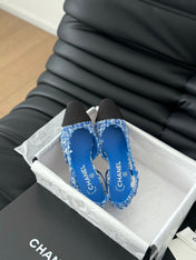 HIGH SLINGBACK IN COBALT BLUE TWEED AND BLACK LAMBSKIN